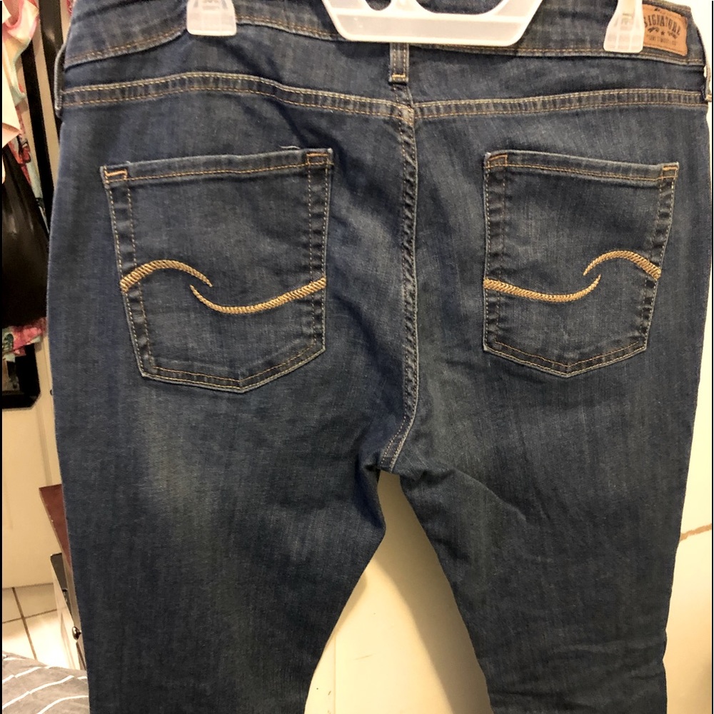 Signature Levi Strauss Jeans